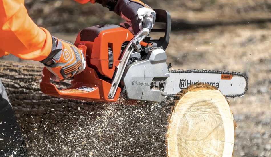 Husqvarna 450 Rancher 20” Chainsaw Review in 2024